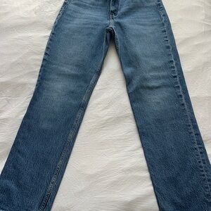 Men’s Levi’s Big E Straight-Leg Denim Jeans in Mid Blue